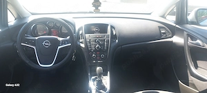 Opel Astra J an 2011 1,7 diesel 110 cp AC functional  - imagine 4