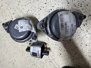 Tampoane motor Mercedes W204 - imagine 5