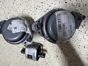 Tampoane motor Mercedes W204 - imagine 4