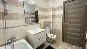 PF prima închiriere, apartament 2 camere, bucatarie separata, balcon, parcare privata, NEGOCIABIL - imagine 4