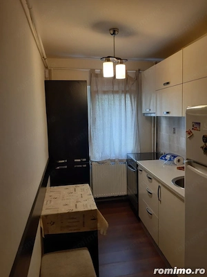 garsoniera renovata situata in zona Titan - imagine 2