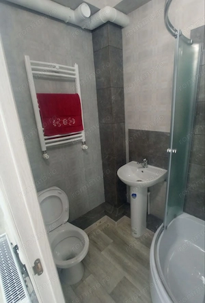 Garsonieră de inchiriat  în zona Gorjului - imagine 2