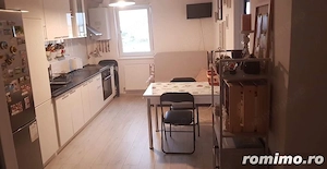 Garsoniera de inchiriat in zona 1 Decembrie centrala proprie