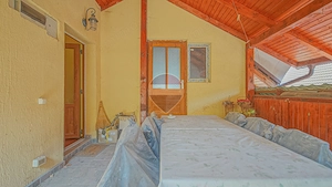 PURCARENI – 2 CASE , MULTIPLE POSIBILITATI | 533 mp | 0% comision - imagine 13
