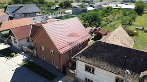 Casă / Vilă cu 5 camere de vânzare
