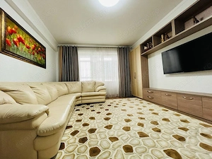 Se ofera spre inchiriere apartament cu trei camere in zona Pajura - imagine 9