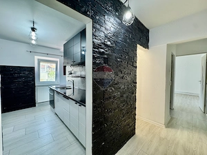 Apartament cu 3 camere, decomandat, in Centrul Nord – Râșnov - imagine 7