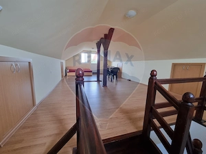 Casa individuala de inchiriat | 5 camere | Cristian - imagine 11