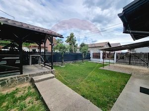 Casa individuala de inchiriat | 5 camere | Cristian - imagine 12