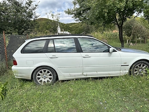 Dezmembrez bmw e 46 2.0 136 cp