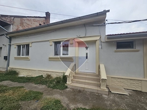 Apartament la casa