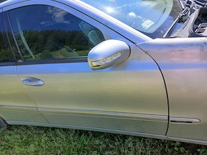 Vând Mercedes E 220 ptr dezmembrat - imagine 2