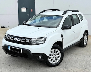 Dacia Duster 4x4 2022 unic proprietar 1,5 diesel  - imagine 2