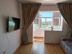 Vânzare sau închiriere pe termen lung   Apartament 3 camere în Sulina, Delta Dunării - imagine 2