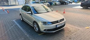 Vând Volkswagen Jetta 1.2 TSI 194k