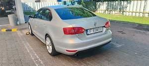 Vând Volkswagen Jetta 1.2 TSI 194k - imagine 2