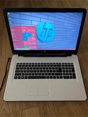 Laptop HP display 17,3 led,Windows 10 H,8gb ram ddr3,500gb m nu funcționează 2 taste T,Y in rest ok