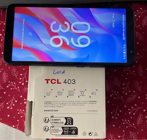 Vand telefon TCL 403 