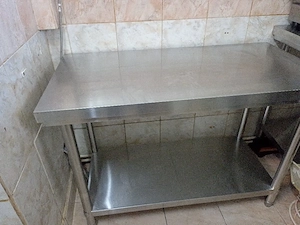 masa inox cu polită 1000 lei