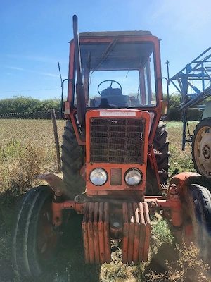 Vând tractor MTZ 80 - imagine 4