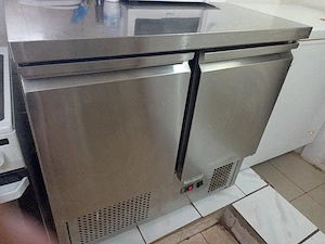 vand frigider profesional inox