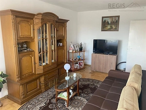 Apartament 3 camere decomandat | Calea Bucure #537;ti | Luminos  #537;i spa #539;ios