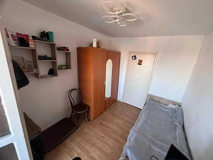 Apartament 3 camere decomandat | Calea Bucure #537;ti | Luminos  #537;i spa #539;ios - imagine 10
