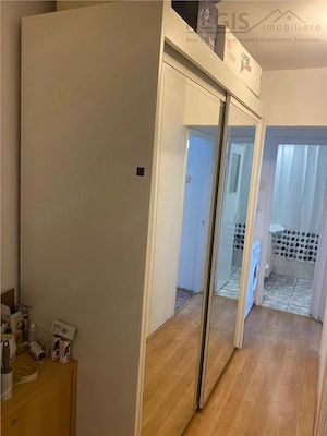 Apartament 3 camere decomandat | Calea Bucure #537;ti | Luminos  #537;i spa #539;ios - imagine 7