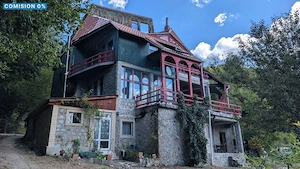 CASĂ DE VACANȚĂ – LEPȘA| 804 MP UTILI | 14 CAMERE | TEREN 1.857 MP