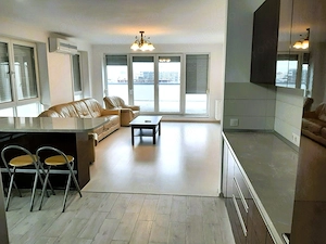Penthouse 75 mp zona Mihai Viteazu