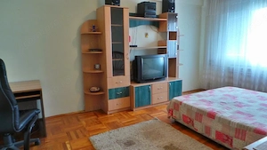Vanzare garsoniera spatioasa, renovata, mobilata, complet dotata - imagine 12
