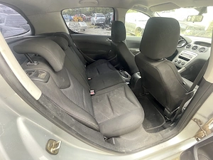 Dezmembrez Peugeot 308 1.6 HDi 92CP Euro 5 an 2012 - imagine 6