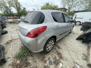 Dezmembrez Peugeot 308 1.6 HDi 92CP Euro 5 an 2012 - imagine 4
