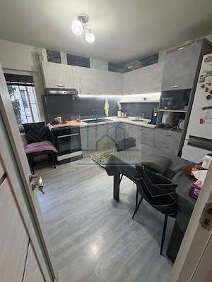 Apartament 3 camere decomandat,  – Pantelimon, Ilfov | Parcare + boxă - imagine 8