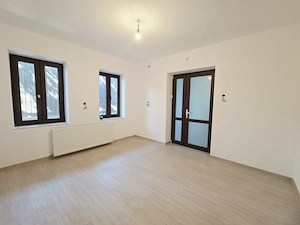 Proprietate renovata in oras toate utilitatile LIBERA st 380 mp - imagine 5