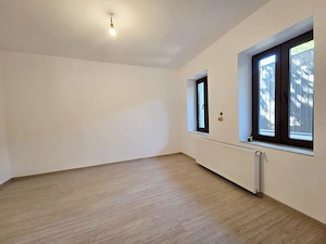 Proprietate renovata in oras toate utilitatile LIBERA st 380 mp - imagine 4