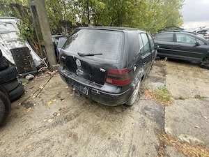 Dezmembrez Volkswagen Golf IV 1.9 TDI AJM 115CP 85kW - imagine 3