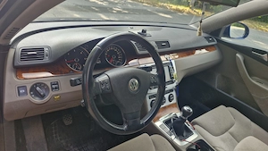 Volkswagen Passat 2.0 TDI BlueMotion Confortline - imagine 14