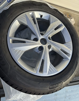 Vand Set jante Audi Q7 model 2024 235 60 19 - imagine 3