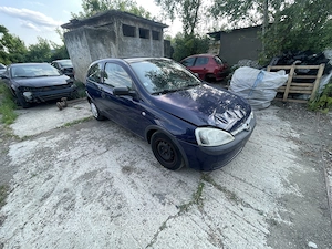 Dezmembrez Opel Corsa C 1.0 12V 60CP Z10XE an 2003 - imagine 3