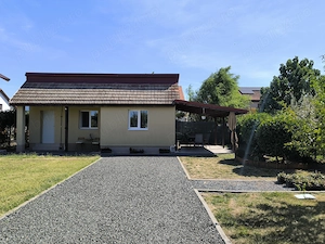 Teren intravilan deosebit în cartierul Florilor, Săcălaz   595 MP + Căsuță (ANEXĂ LOCUIBILĂ) 42,5 MP - imagine 2
