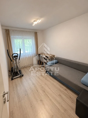 Apartament de vanzare cu 3 camere, 2 bai, zona Soarelui - imagine 6