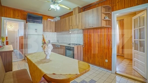 Casa cu 2 apartamente, 2 corpuri si teren – Rasnov - imagine 8