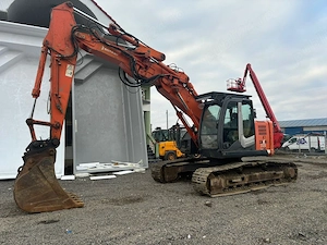 Excavator pe șenile ZX225USLC-3 2006, 25,4 tone