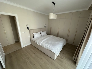 Apartment deosebit cu curte proprie se vinde complet mobilat - imagine 13