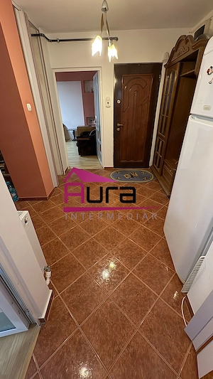 Inchiriez apartament 2 camere Cartier E3 - imagine 12