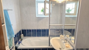 Vand apartament 4 camere cu GARAJ in Deva, zona Dorobanti, etaj 2, bloc de 4 etaje din anul 1991, - imagine 12