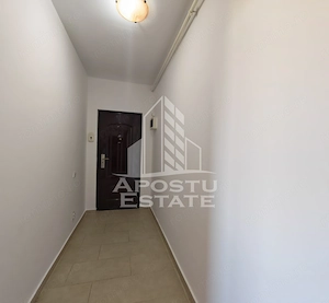 Apartament cu 3 camere, de vanzare, centrala proprie, zona Lipovei - imagine 6