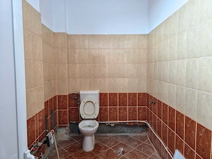 SPATIU COMERCIAL DE INCHIRIAT IN CALIMANESTI - imagine 8