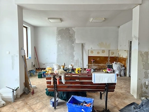 SPATIU COMERCIAL DE INCHIRIAT IN CALIMANESTI - imagine 7
